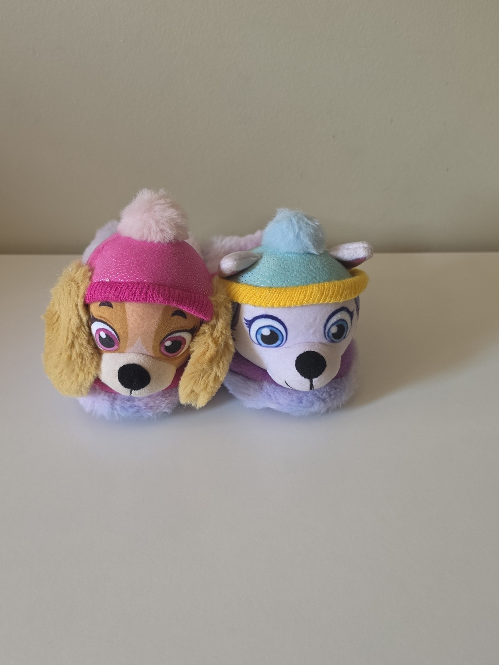 Paw Patrol toddler girl slippers featuring 3D plush heads of characters Skye and